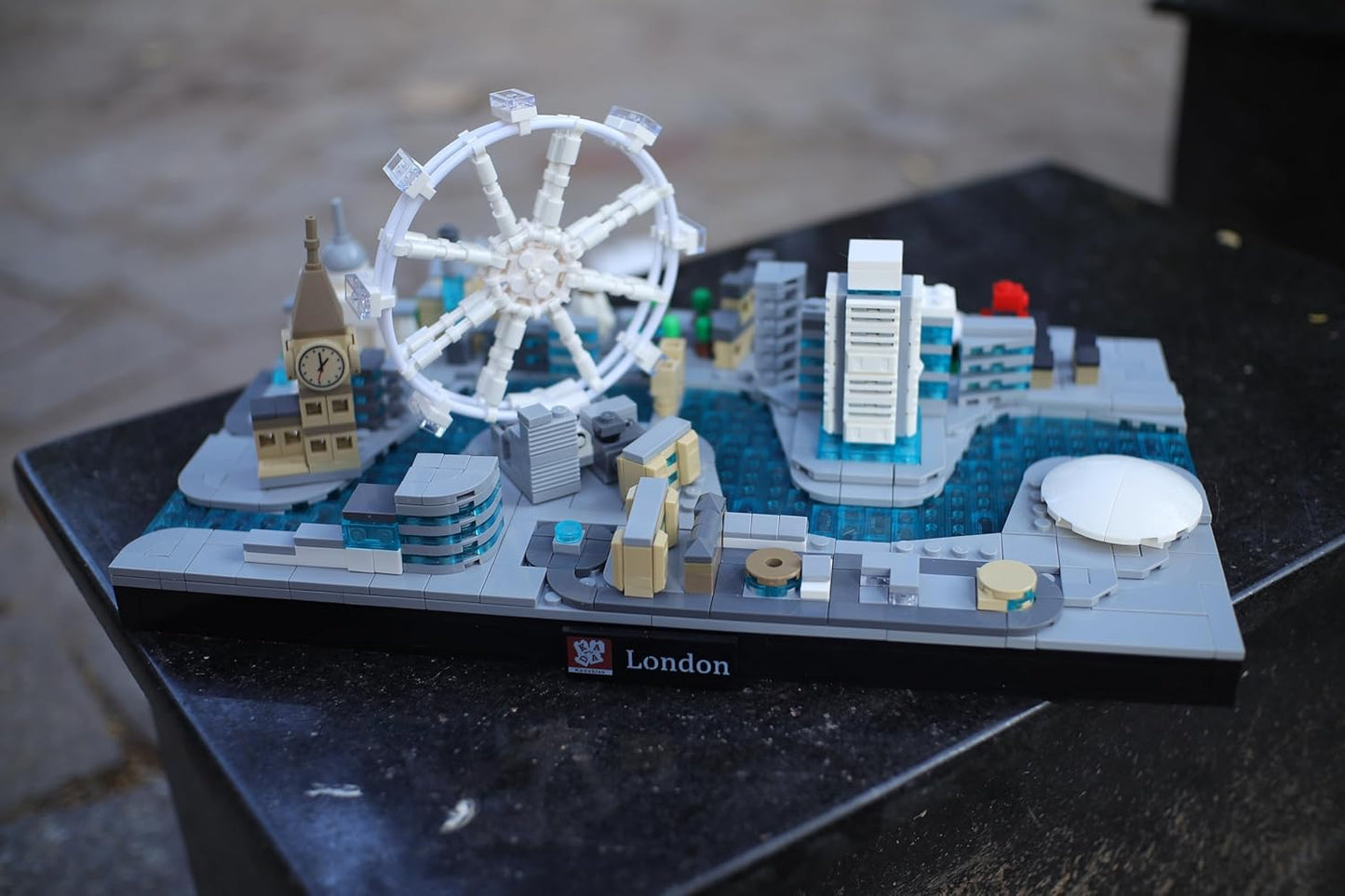 kadablok London Skyline Building Sets - London Architecture Building Blocks with Big Ben, London Eye, Tower Bridge - MOC Compatible Building Kit for Adults, Collectible Display Gift 1127 PCS