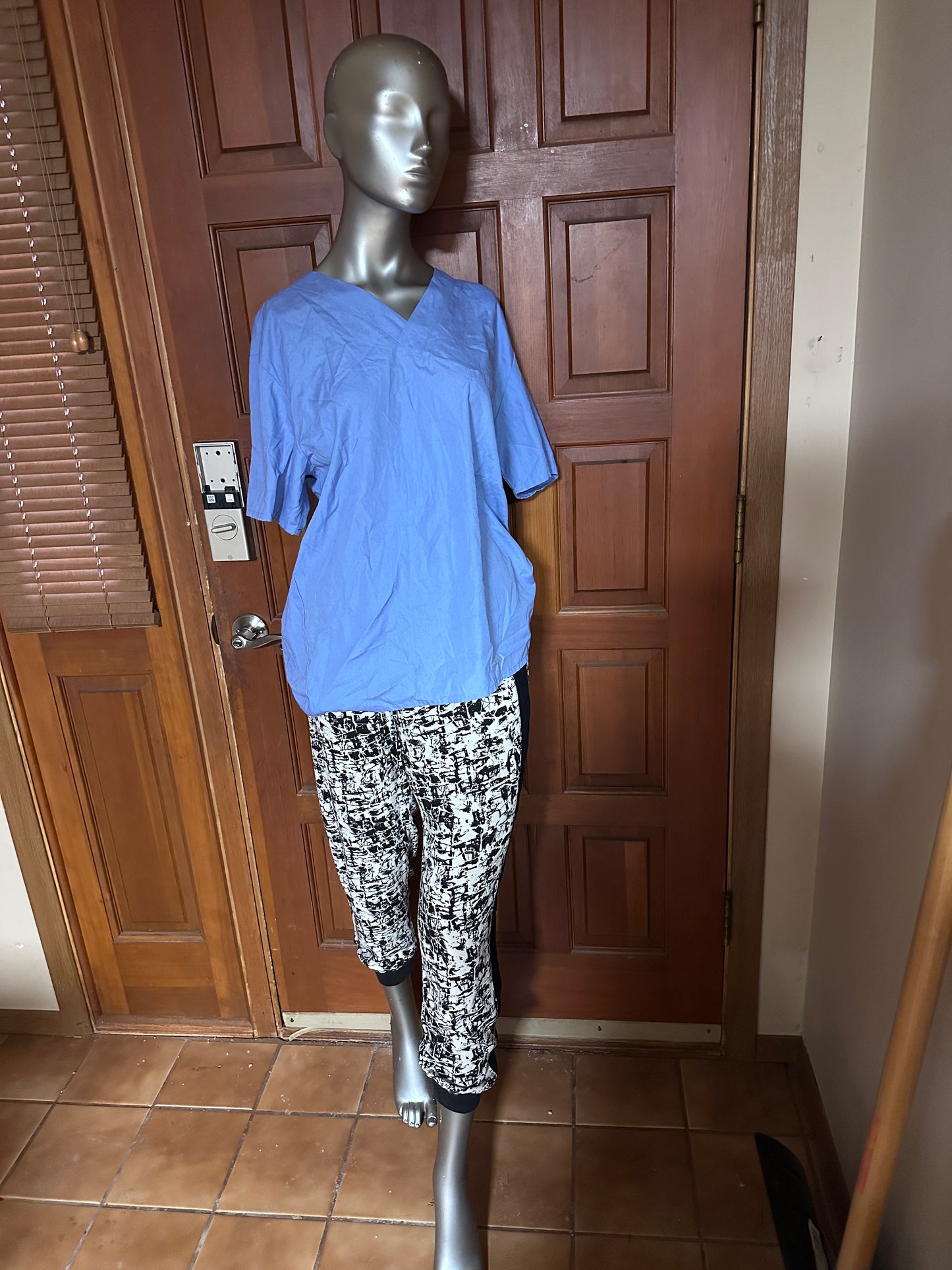 6’ Tall Female Display Mannequin